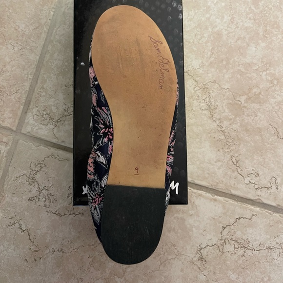 sam edelman felicia flat- size 9 - Picture 2 of 3